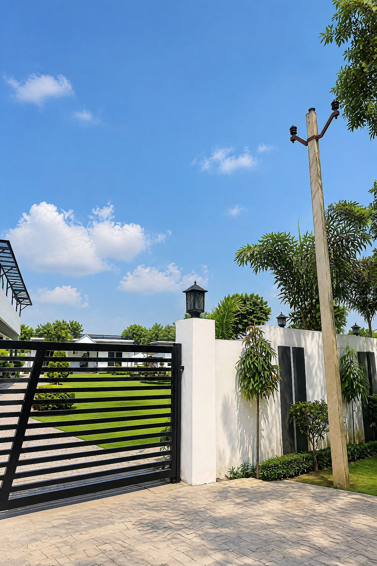 Entrance gate and boundary of The White House Pilibhit